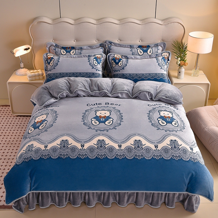 91家纺网 家纺一手货源 找家纺 佳一 2025新款高克重8-9斤 印花牛奶绒四件套 安迪熊