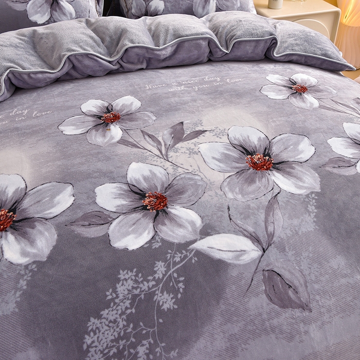 91家纺网 家纺一手货源 找家纺 佳一 2025新款高克重8-9斤 印花牛奶绒四件套 春暖花开