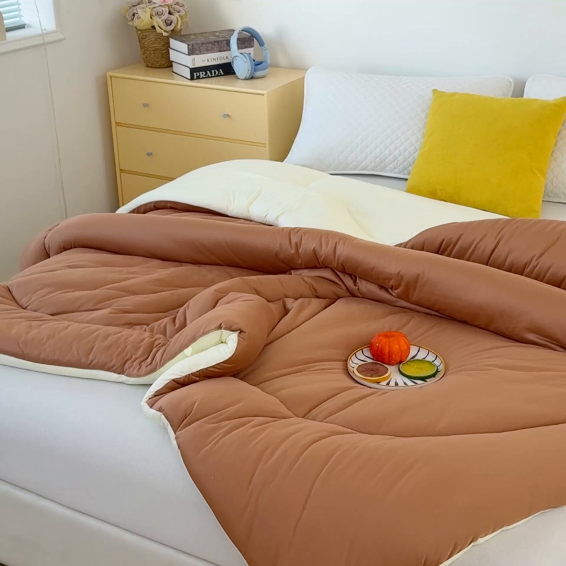 91家纺网 家纺一手货源 找家纺 卡芙芯类馆 2025新款云朵泡芙被被子被芯 咖色