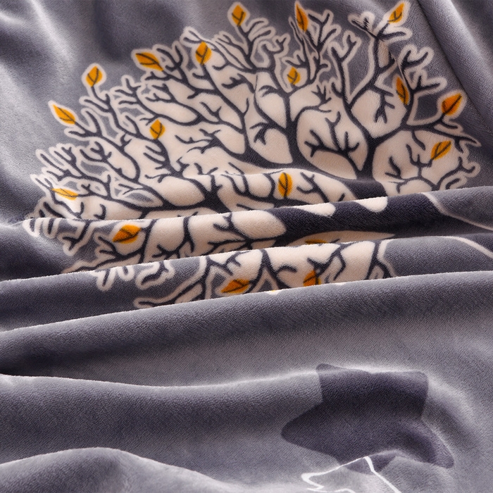 91家纺网 家纺一手货源 找家纺 佳一 2025新款高克重8-9斤 印花牛奶绒四件套 发财树