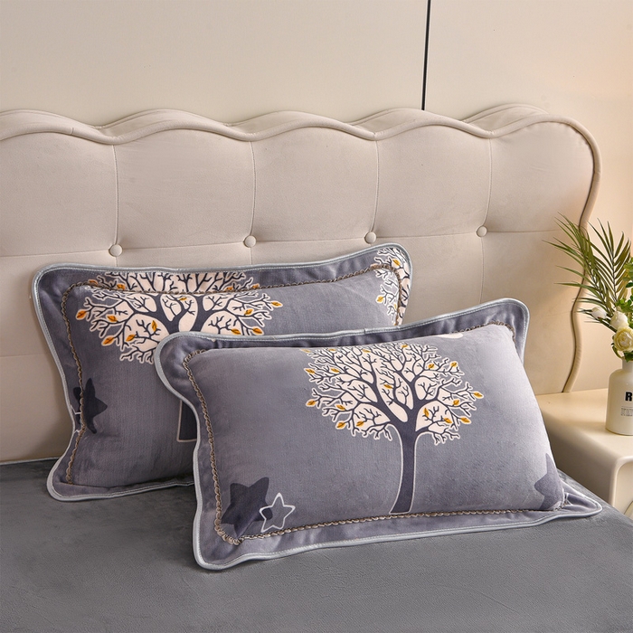 91家纺网 家纺一手货源 找家纺 佳一 2025新款高克重8-9斤 印花牛奶绒四件套 发财树