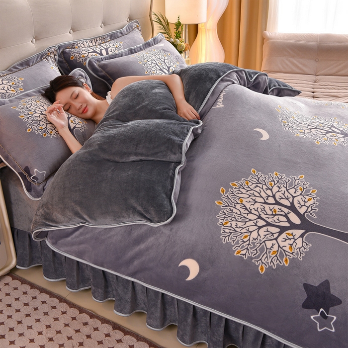 91家纺网 家纺一手货源 找家纺 佳一 2025新款高克重8-9斤 印花牛奶绒四件套 发财树