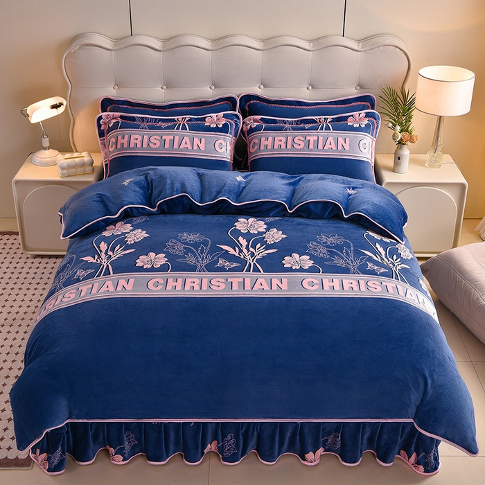 91家纺网 家纺一手货源 找家纺 佳一 2025新款高克重8-9斤 印花牛奶绒四件套 芳华