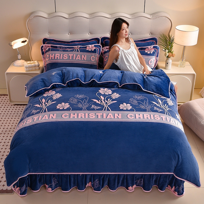 91家纺网 家纺一手货源 找家纺 佳一 2025新款高克重8-9斤 印花牛奶绒四件套 芳华