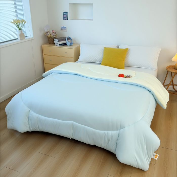 91家纺网 家纺一手货源 找家纺 卡芙芯类馆 2025新款云朵泡芙被被子被芯 浅蓝