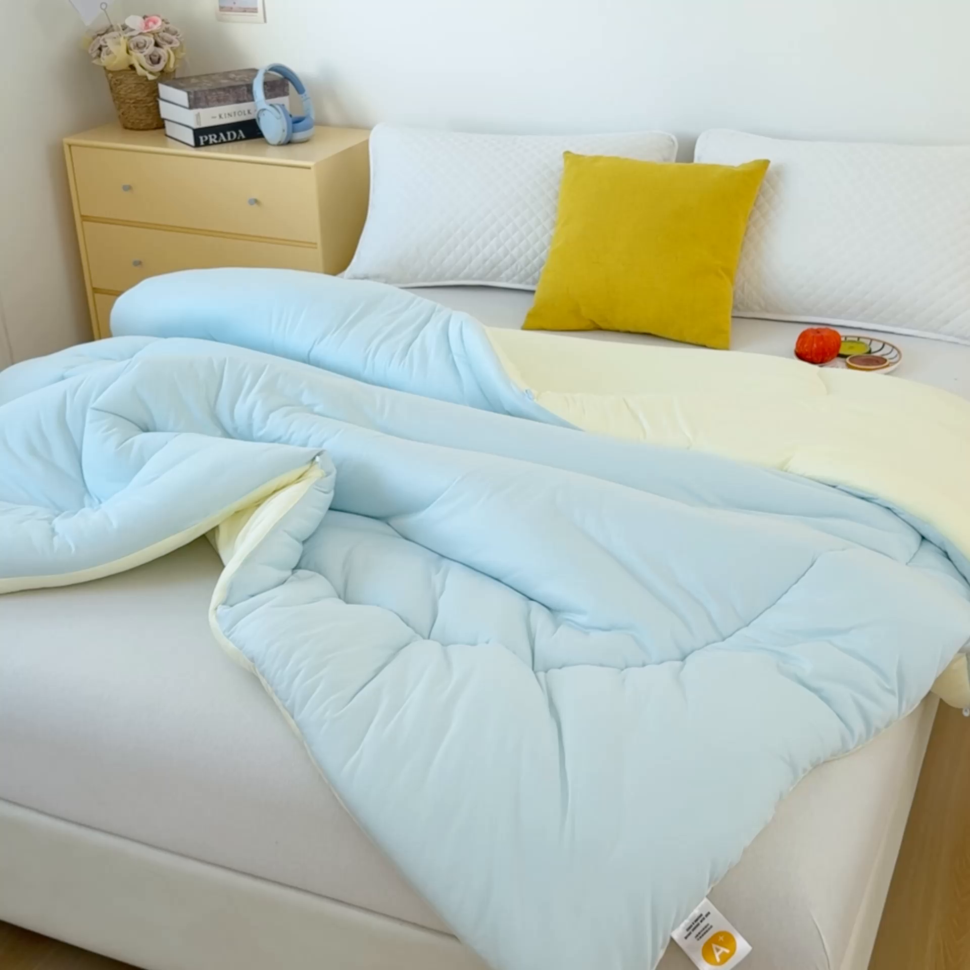 91家纺网 家纺一手货源 找家纺 卡芙芯类馆 2025新款云朵泡芙被被子被芯 浅蓝