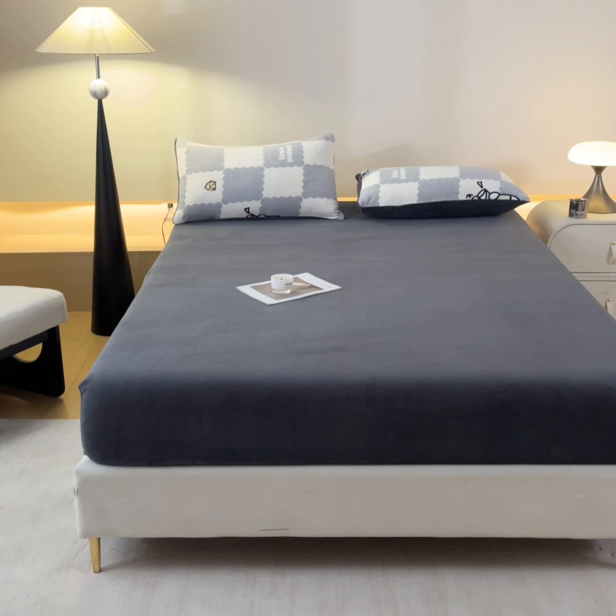 91家纺网 家纺一手货源 找家纺 （总）摩妮卡 2025新款加厚保暖牛奶绒床笠单床笠床笠单件-保护床垫三件套系列