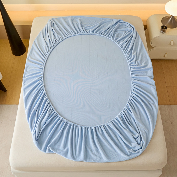 91家纺网 家纺一手货源 找家纺 摩妮卡 2025新款加厚保暖牛奶绒床笠单床笠床笠单件-保护床垫三件套系列 莫纱-天青