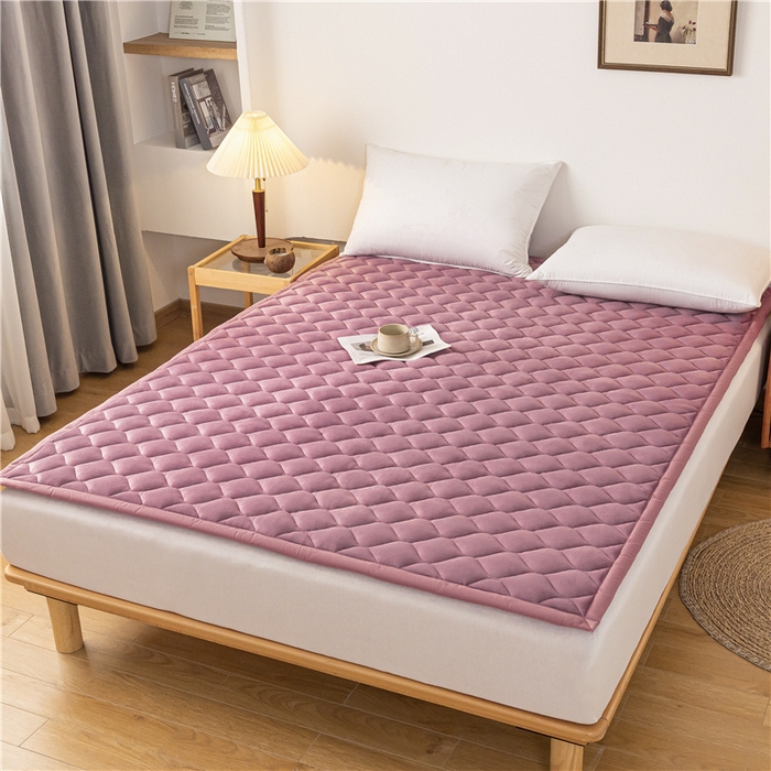 91家纺网 家纺一手货源 找家纺 索弗莱家纺 2025新款加厚宽边牛奶绒床垫-大床款 豆沙