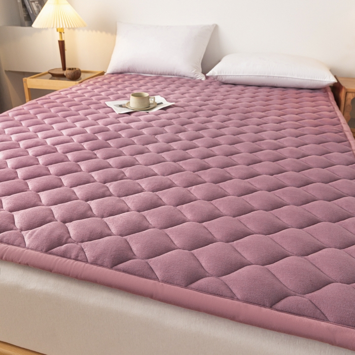 91家纺网 家纺一手货源 找家纺 索弗莱家纺 2025新款加厚宽边牛奶绒床垫-大床款 豆沙