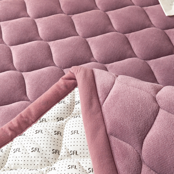 91家纺网 家纺一手货源 找家纺 索弗莱家纺 2025新款加厚宽边牛奶绒床垫-大床款 豆沙