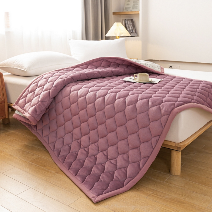 91家纺网 家纺一手货源 找家纺 索弗莱家纺 2025新款加厚宽边牛奶绒床垫-大床款 豆沙