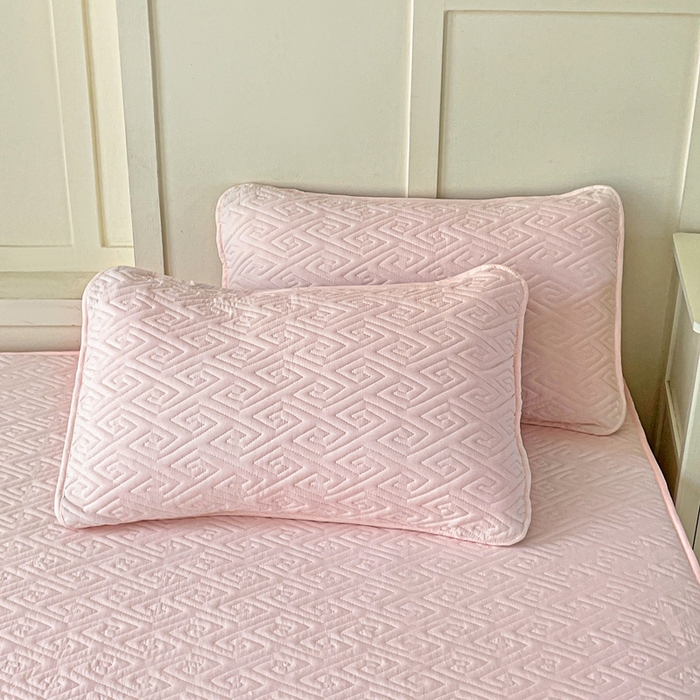 91家纺网 家纺一手货源 找家纺 花享莱 2025新款希尔顿同款无染磨毛床笠三件套 无染-粉