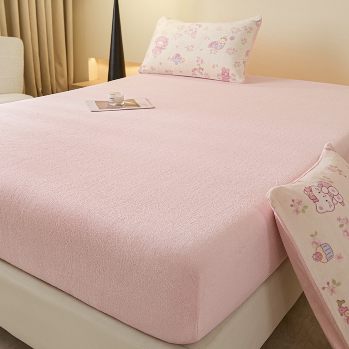 91家纺网 家纺一手货源 找家纺 摩妮卡 2025新款加厚保暖牛奶绒床笠单床笠床笠单件-保护床垫三件套系列 莫纱-梦粉