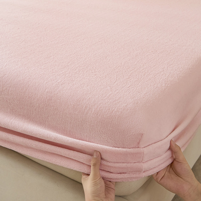 91家纺网 家纺一手货源 找家纺 摩妮卡 2025新款加厚保暖牛奶绒床笠单床笠床笠单件-保护床垫三件套系列 莫纱-梦粉