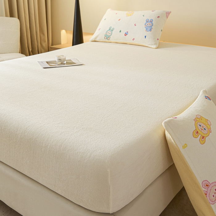 91家纺网 家纺一手货源 找家纺 摩妮卡 2025新款加厚保暖牛奶绒床笠单床笠床笠单件-保护床垫三件套系列 莫纱-米白