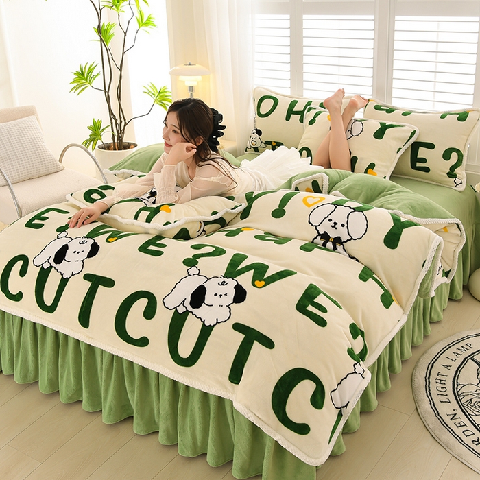 91家纺网 家纺一手货源 找家纺 牵依 2025新款直播床裙小清新印花牛奶绒四件套法兰绒四件套 嗨皮狗