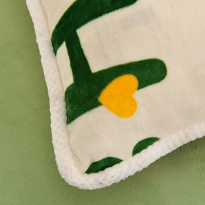 91家纺网 家纺一手货源 找家纺 牵依 2025新款直播床裙小清新印花牛奶绒四件套法兰绒四件套 嗨皮狗