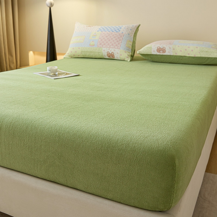 91家纺网 家纺一手货源 找家纺 摩妮卡 2025新款加厚保暖牛奶绒床笠单床笠床笠单件-保护床垫三件套系列 莫纱-藻绿