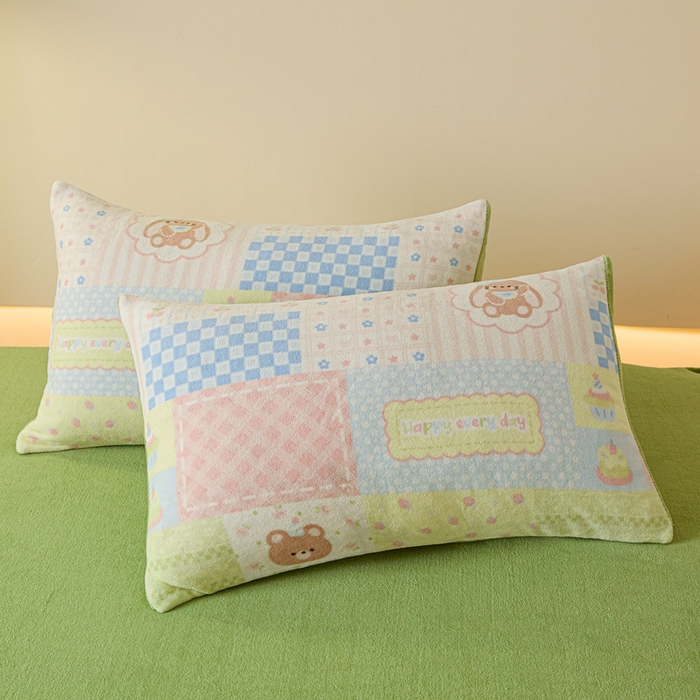 91家纺网 家纺一手货源 找家纺 摩妮卡 2025新款加厚保暖牛奶绒床笠单床笠床笠单件-保护床垫三件套系列 莫纱-藻绿