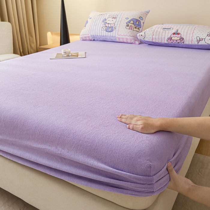 91家纺网 家纺一手货源 找家纺 摩妮卡 2025新款加厚保暖牛奶绒床笠单床笠床笠单件-保护床垫三件套系列 莫纱-紫