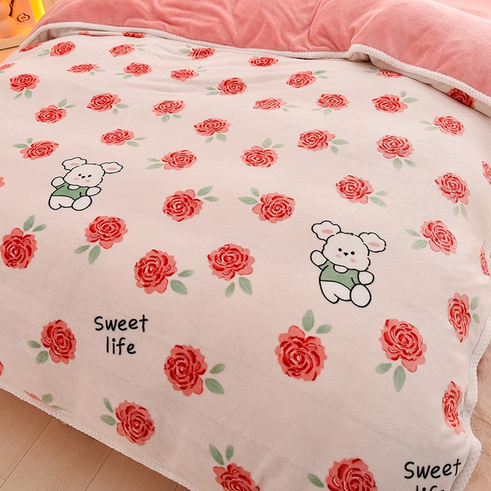 91家纺网 家纺一手货源 找家纺 牵依 2025新款直播床裙小清新印花牛奶绒四件套法兰绒四件套 小花兔子