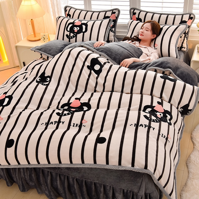 91家纺网 家纺一手货源 找家纺 牵依 2025新款直播床裙小清新印花牛奶绒四件套法兰绒四件套 呆萌象