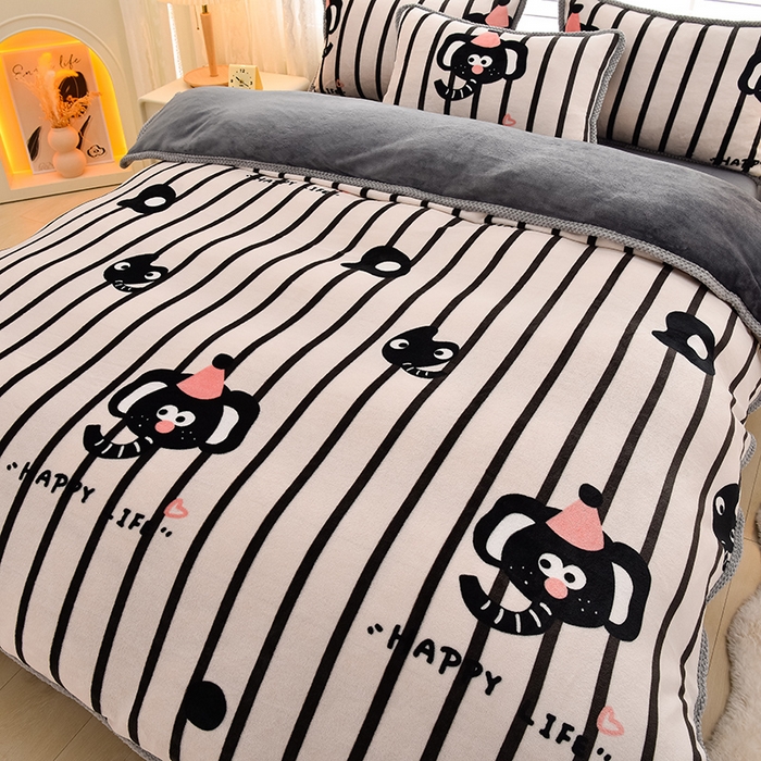 91家纺网 家纺一手货源 找家纺 牵依 2025新款直播床裙小清新印花牛奶绒四件套法兰绒四件套 呆萌象