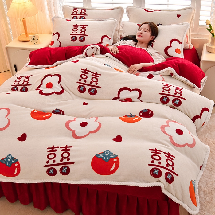 91家纺网 家纺一手货源 找家纺 牵依 2025新款直播床裙小清新印花牛奶绒四件套法兰绒四件套 花田喜事