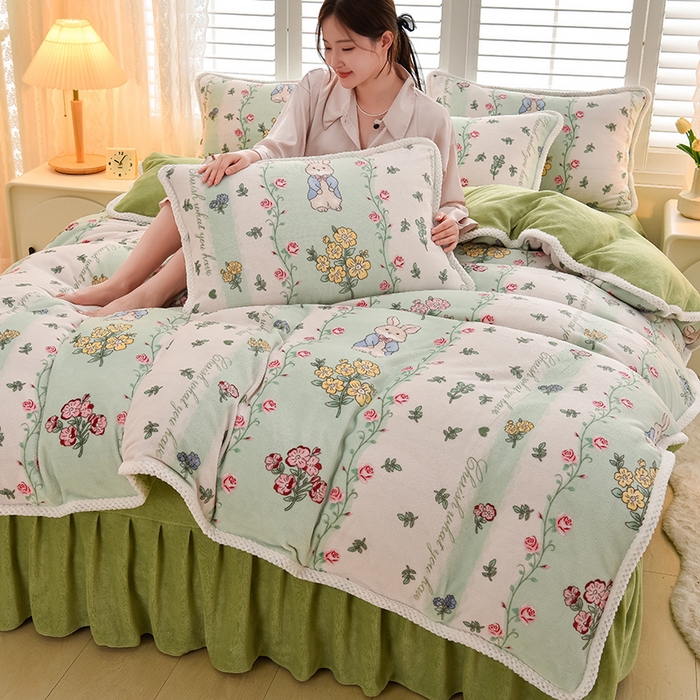 91家纺网 家纺一手货源 找家纺 牵依 2025新款直播床裙小清新印花牛奶绒四件套法兰绒四件套 梦想花园