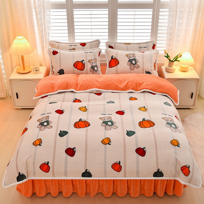 91家纺网 家纺一手货源 找家纺 牵依 2025新款直播床裙小清新印花牛奶绒四件套法兰绒四件套 南瓜小熊