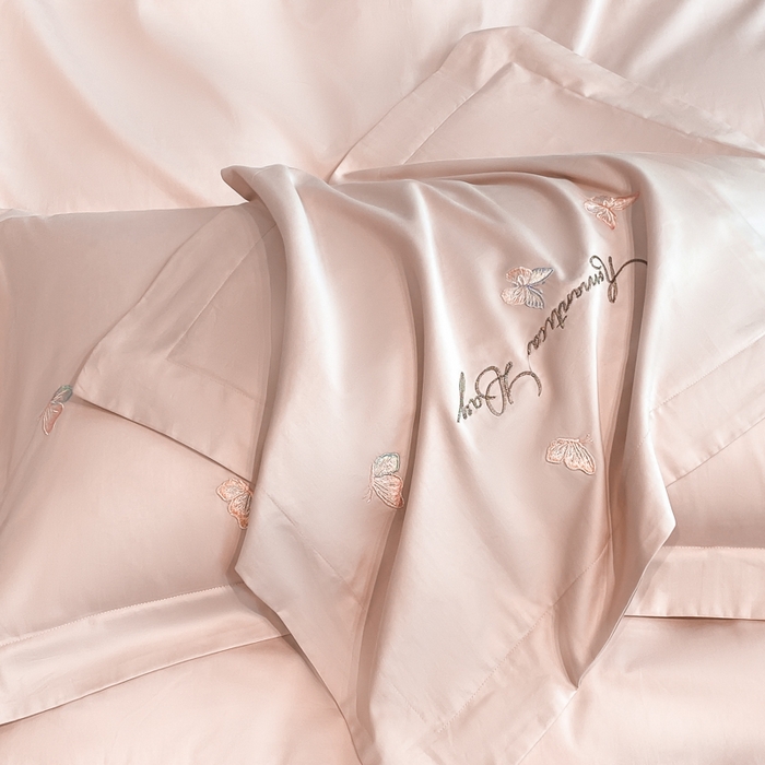 91家纺网 家纺一手货源 找家纺 桃园 新款纯棉全棉长绒棉刺绣绣花高端礼盒蝶梦园系列四件套 轻奢粉