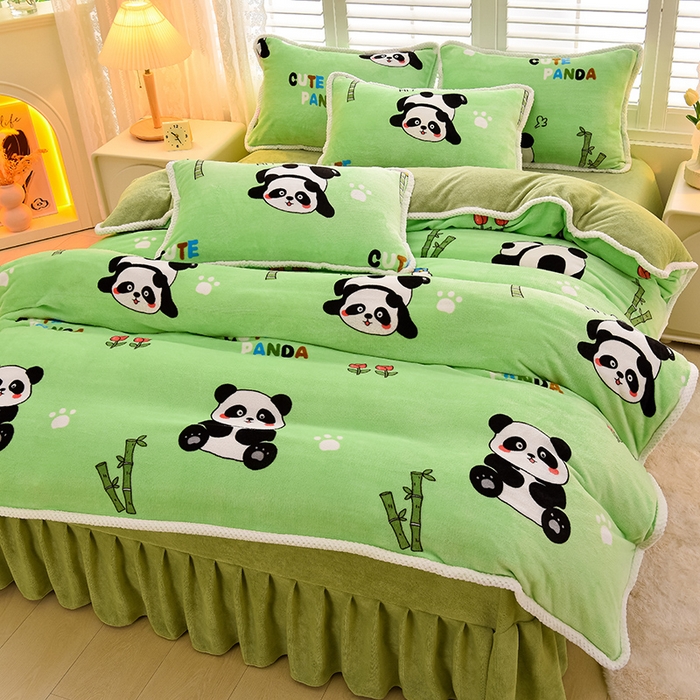 91家纺网 家纺一手货源 找家纺 牵依 2025新款直播床裙小清新印花牛奶绒四件套法兰绒四件套 竹子小熊