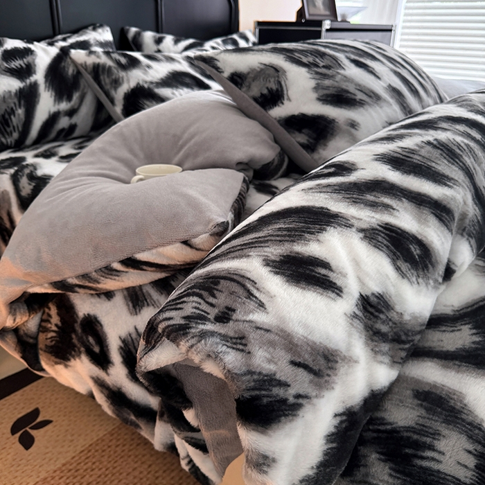 91家纺网 家纺一手货源 找家纺 （总）慕梵家居 2025新款亲肤舒适兔绒床笠款四件套