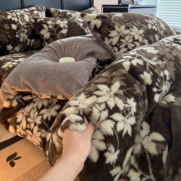 91家纺网 家纺一手货源 找家纺 慕梵家居 2025新款亲肤舒适兔绒床笠款四件套 花间絮语