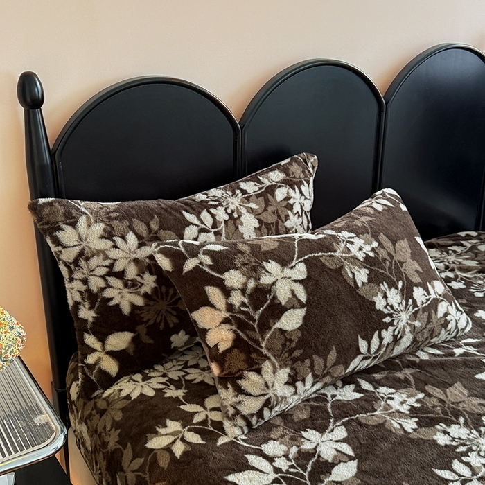 91家纺网 家纺一手货源 找家纺 慕梵家居 2025新款兔绒床笠单品单床笠床笠单件 花间絮语