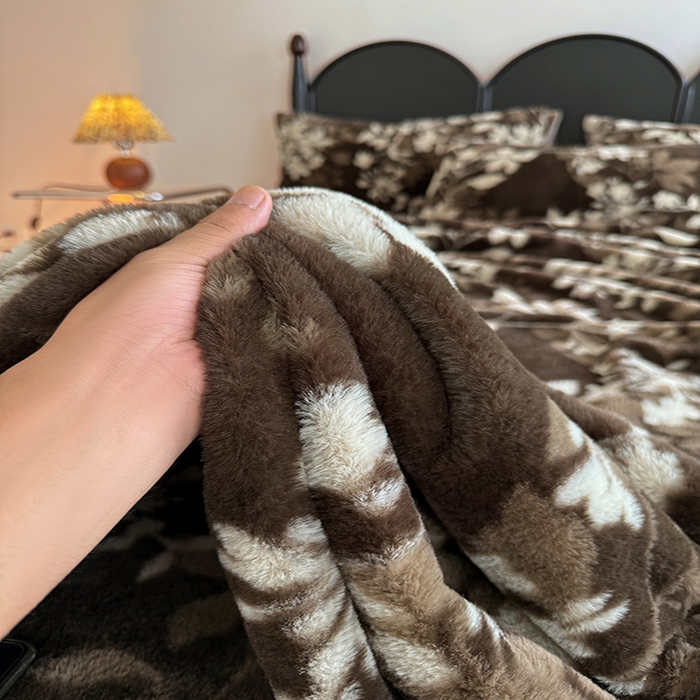 91家纺网 家纺一手货源 找家纺 慕梵家居 2025新款兔绒床笠单品单床笠床笠单件 花间絮语