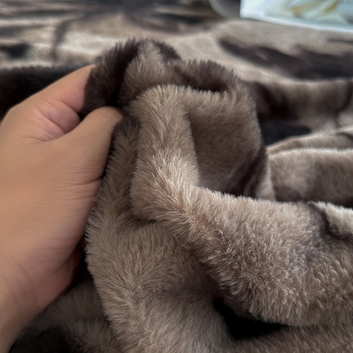 91家纺网 家纺一手货源 找家纺 慕梵家居 2025新款兔绒床笠单品单床笠床笠单件 墨庭芳菲-咖