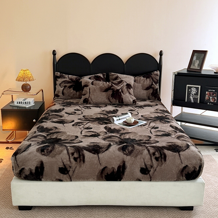 91家纺网 家纺一手货源 找家纺 慕梵家居 2025新款兔绒床笠单品单床笠床笠单件 墨庭芳菲-咖