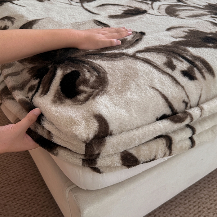 91家纺网 家纺一手货源 找家纺 慕梵家居 2025新款兔绒床笠单品单床笠床笠单件 墨庭芳菲-米