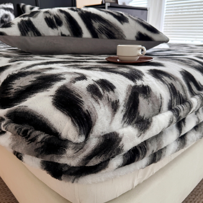 91家纺网 家纺一手货源 找家纺 慕梵家居 2025新款兔绒床笠单品单床笠床笠单件 奢豹荣域-灰