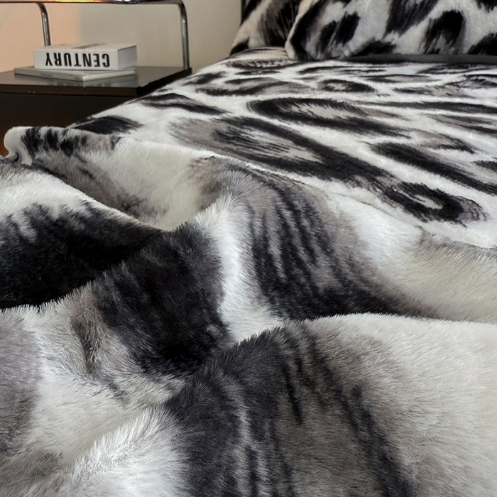 91家纺网 家纺一手货源 找家纺 慕梵家居 2025新款兔绒床笠单品单床笠床笠单件 奢豹荣域-灰