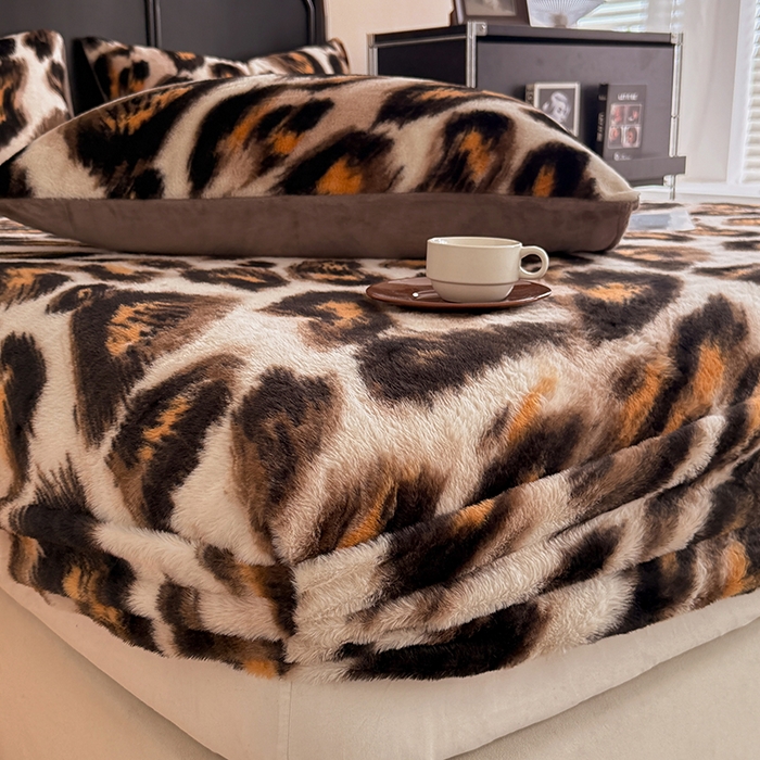 91家纺网 家纺一手货源 找家纺 慕梵家居 2025新款兔绒床笠单品单床笠床笠单件 奢豹荣域-咖