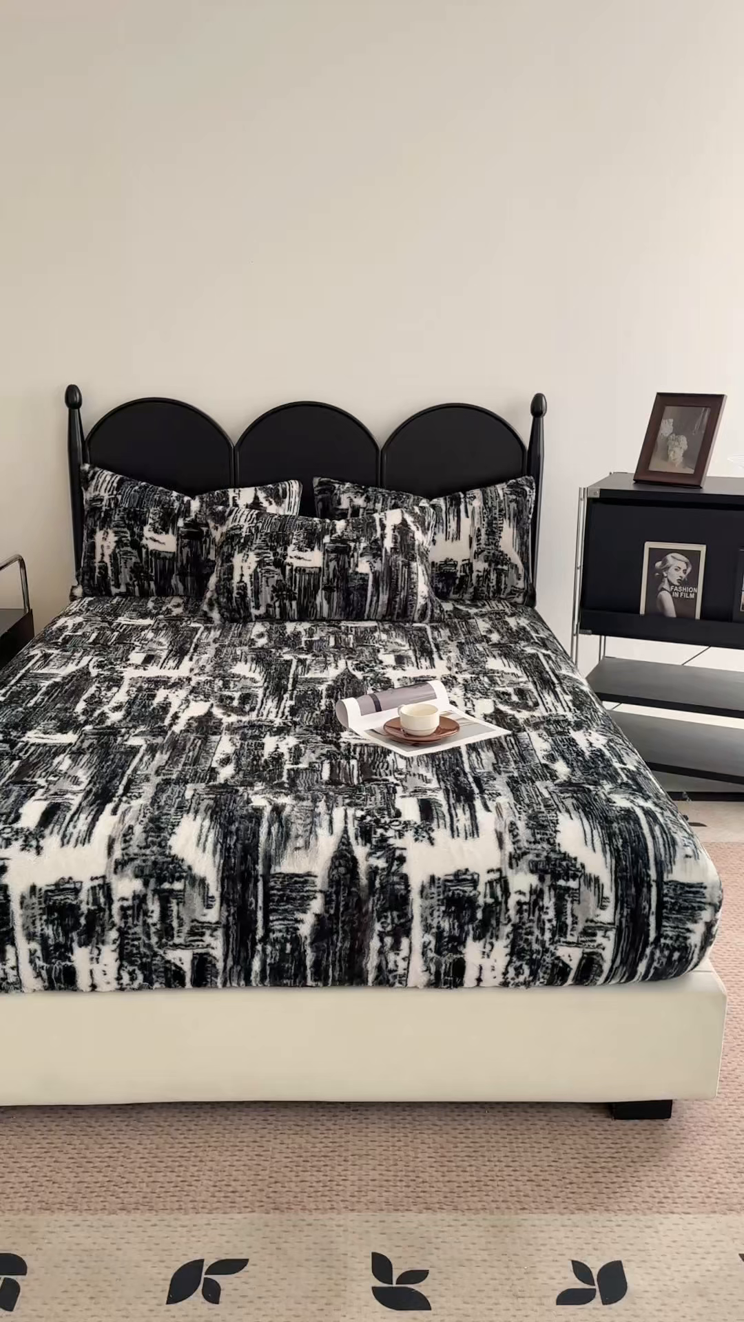 91家纺网 家纺一手货源 找家纺 慕梵家居 2025新款兔绒床笠单品单床笠床笠单件 时空叠影