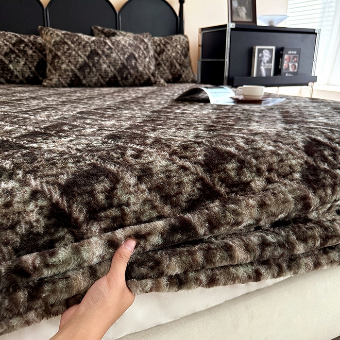 91家纺网 家纺一手货源 找家纺 慕梵家居 2025新款兔绒床笠单品单床笠床笠单件 香绒格调