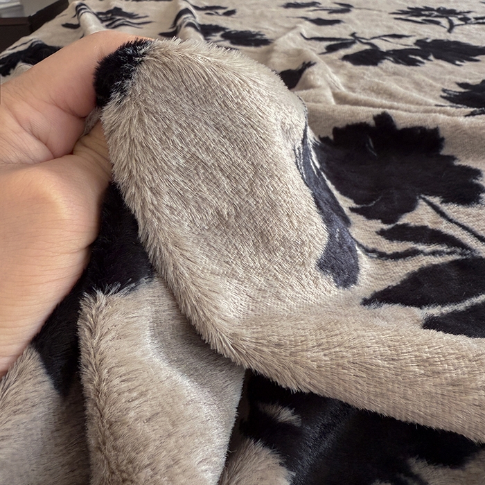 91家纺网 家纺一手货源 找家纺 （总）慕梵家居 2025新款兔绒被套单品单被套被套单件