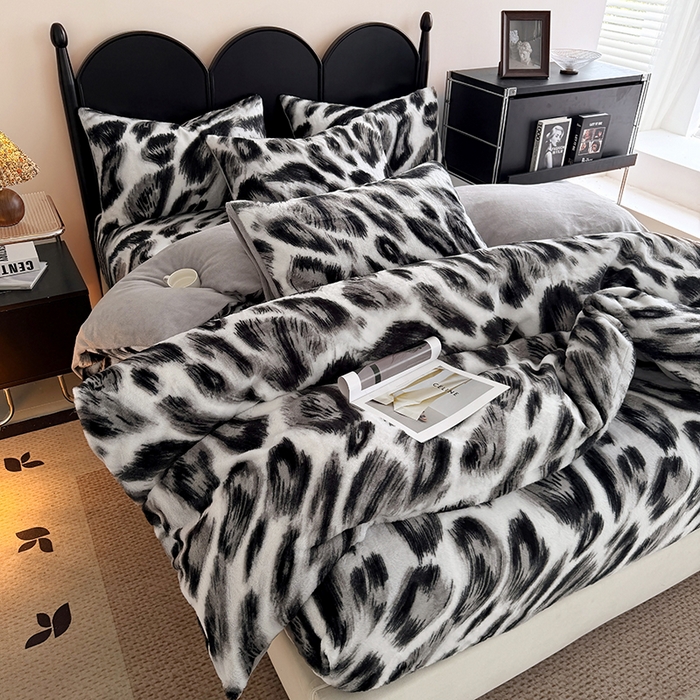 91家纺网 家纺一手货源 找家纺 慕梵家居 2025新款兔绒被套单品单被套被套单件 奢豹荣域-灰