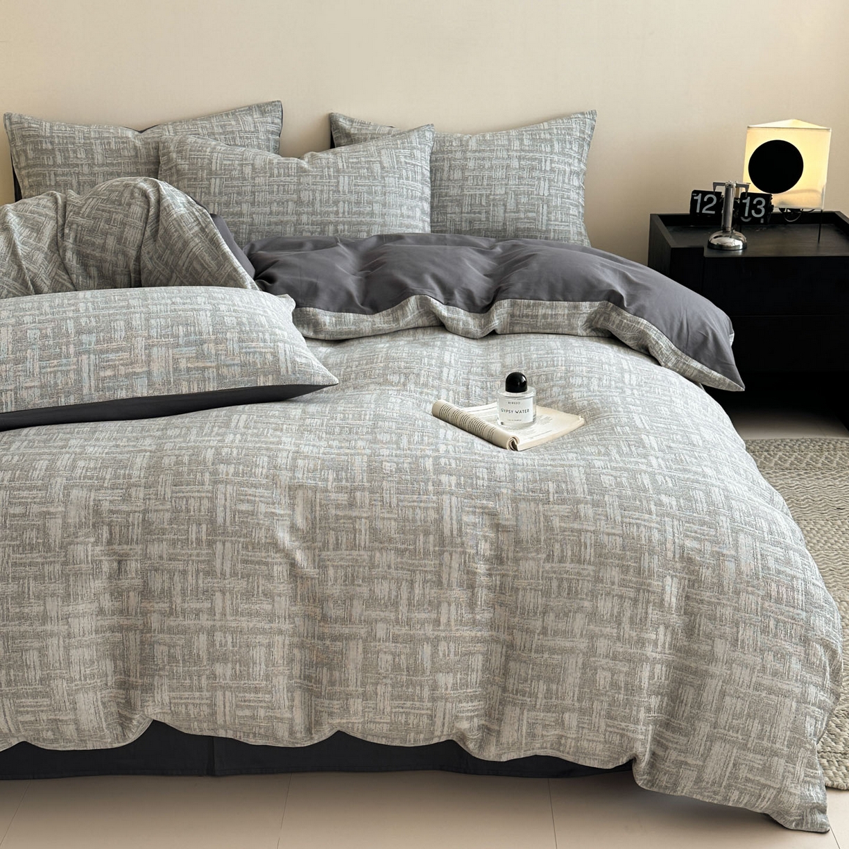 91家纺网 家纺一手货源 找家纺 慕尚家纺 2025新款全棉提花皱皱纱四件套 格纹-灰