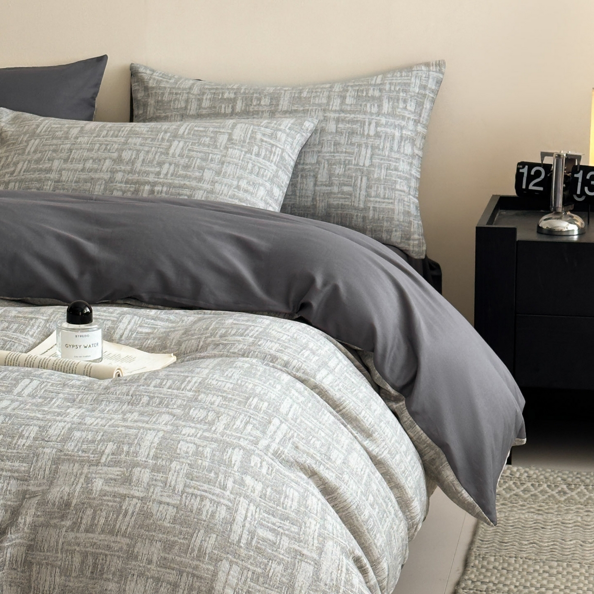 91家纺网 家纺一手货源 找家纺 慕尚家纺 2025新款全棉提花皱皱纱四件套 格纹-灰