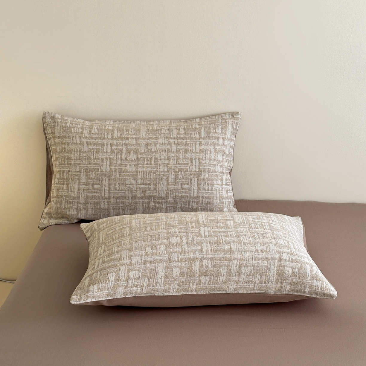 91家纺网 家纺一手货源 找家纺 慕尚家纺 2025新款全棉提花皱皱纱四件套 格纹-卡其